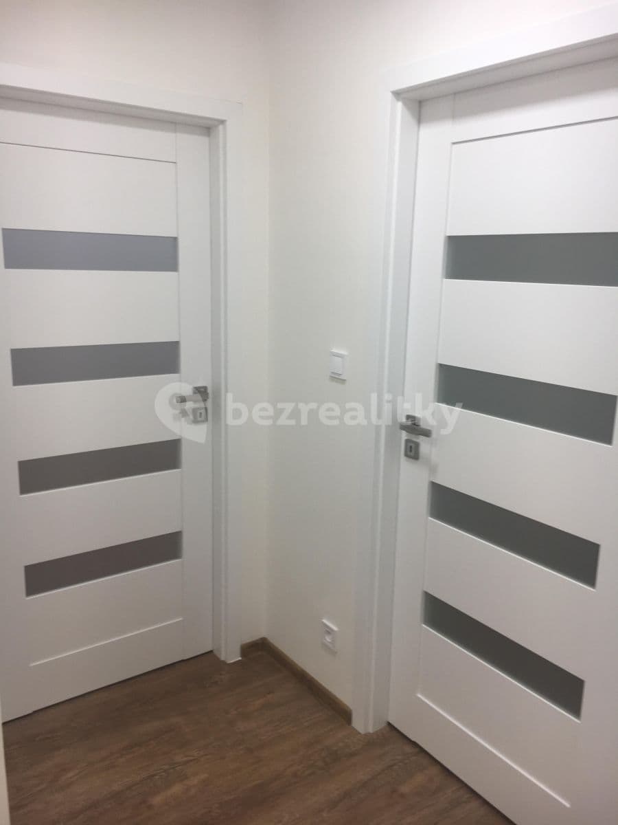 Pronájem bytu 2+kk 45 m², Nevanova, Praha, Praha Pronájem bytu 2+kk 45 m², Nevanova, Praha, Praha