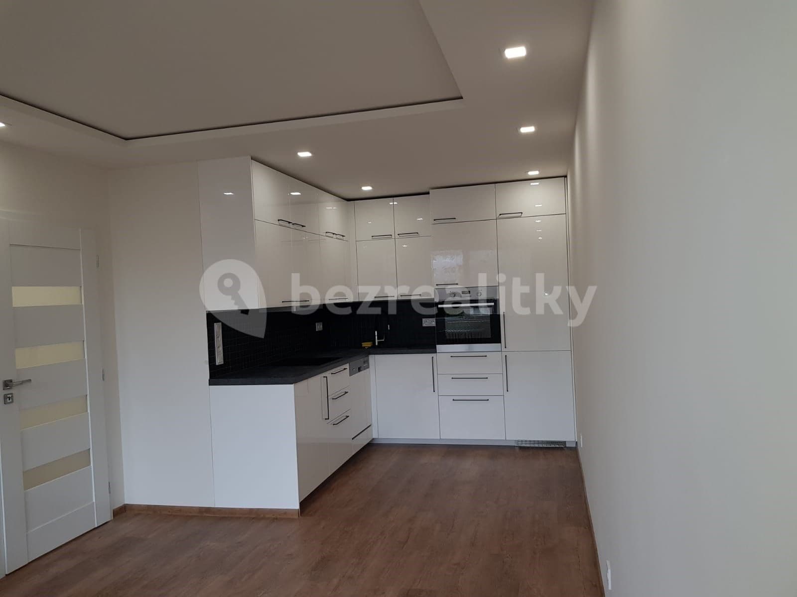 Pronájem bytu 2+kk 45 m², Nevanova, Praha, Praha Pronájem bytu 2+kk 45 m², Nevanova, Praha, Praha