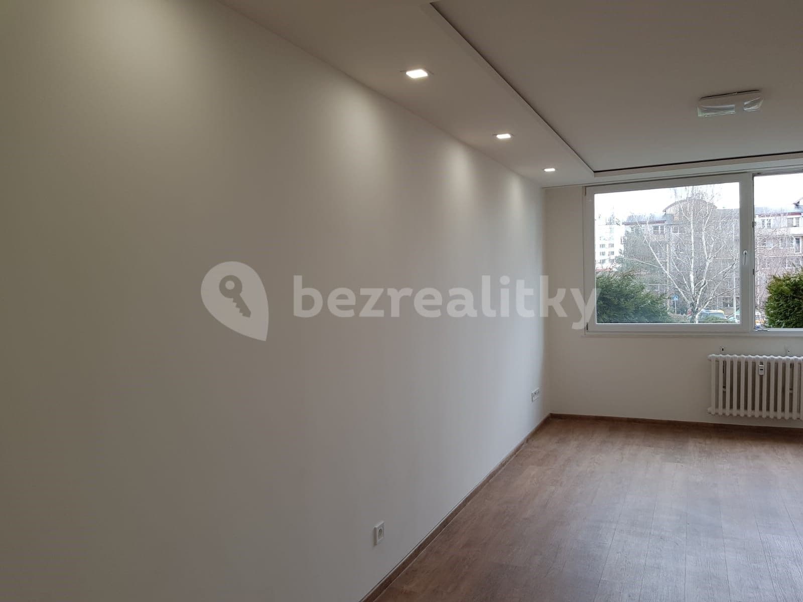 Pronájem bytu 2+kk 45 m², Nevanova, Praha, Praha Pronájem bytu 2+kk 45 m², Nevanova, Praha, Praha