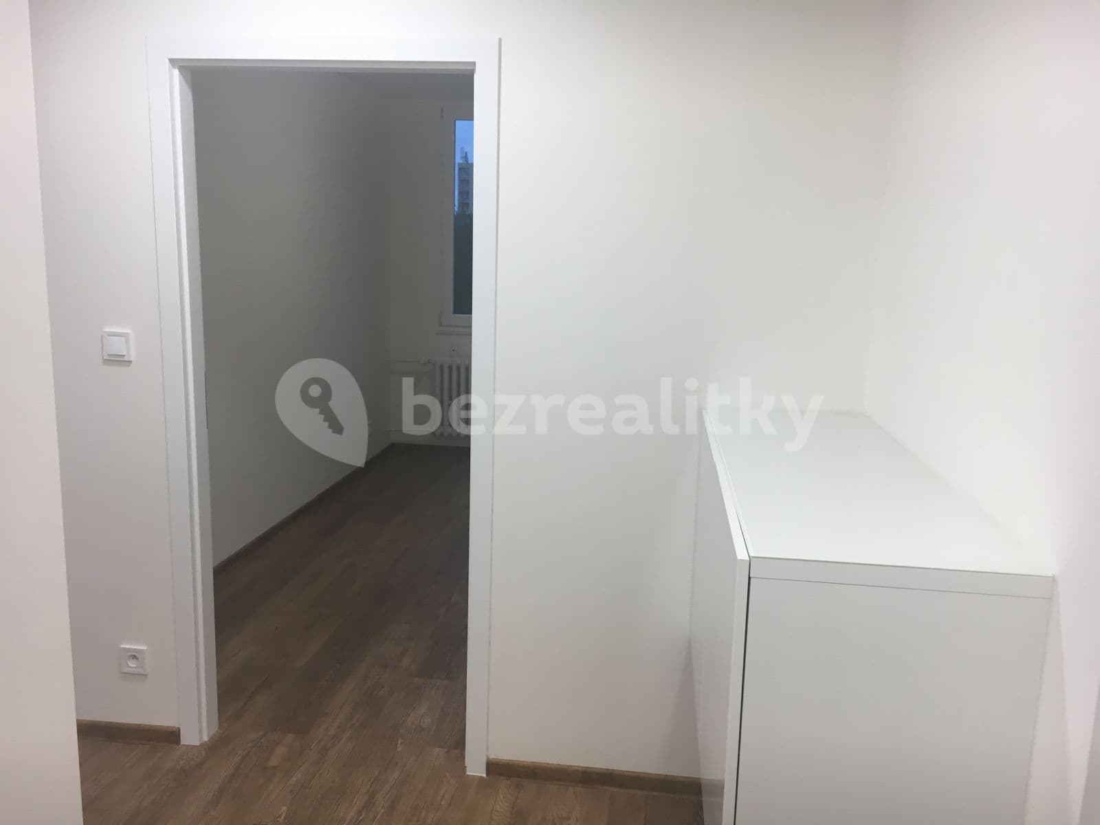 Pronájem bytu 2+kk 45 m², Nevanova, Praha, Praha Pronájem bytu 2+kk 45 m², Nevanova, Praha, Praha