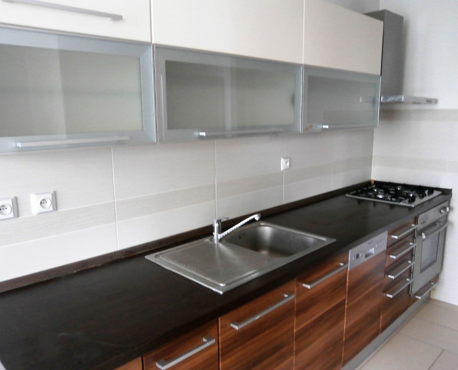 Pronájem bytu 3+1 78 m², Zvoncovitá, Praha, Praha Pronájem bytu 3+1 78 m², Zvoncovitá, Praha, Praha