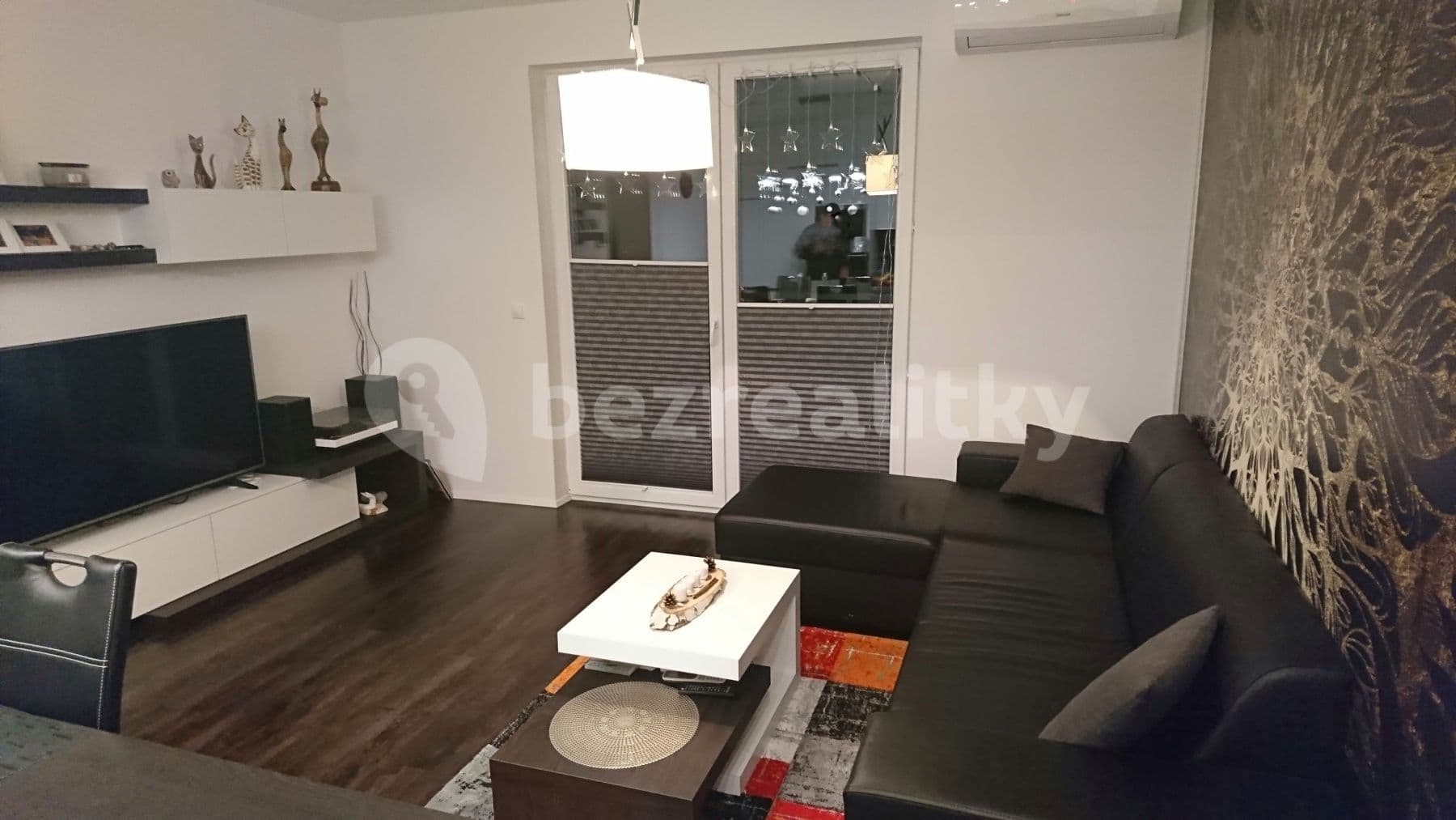 Pronájem bytu 3+kk 70 m², Dlouhá, Tišnov, Jihomoravský kraj Pronájem bytu 3+kk 70 m², Dlouhá, Tišnov, Jihomoravský kraj