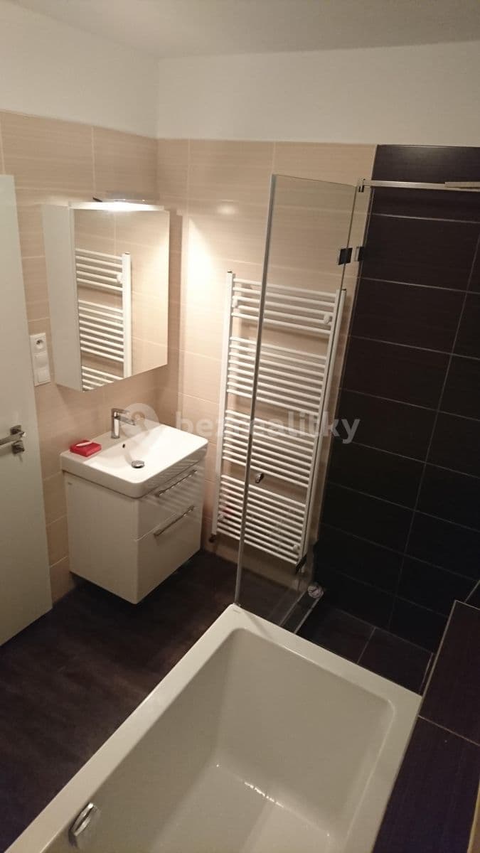 Pronájem bytu 3+kk 70 m², Dlouhá, Tišnov, Jihomoravský kraj Pronájem bytu 3+kk 70 m², Dlouhá, Tišnov, Jihomoravský kraj