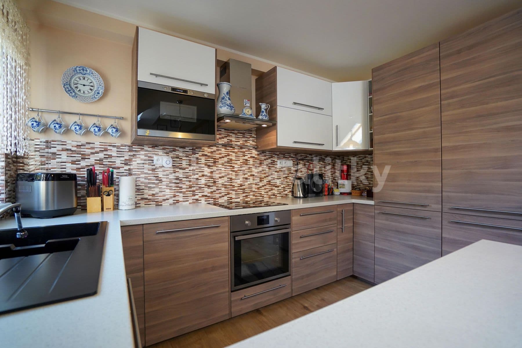 Pronájem domu 90 m², pozemek 300 m², Náves, Úholičky, Středočeský kraj Pronájem domu 90 m², pozemek 300 m², Náves, Úholičky, Středočeský kraj