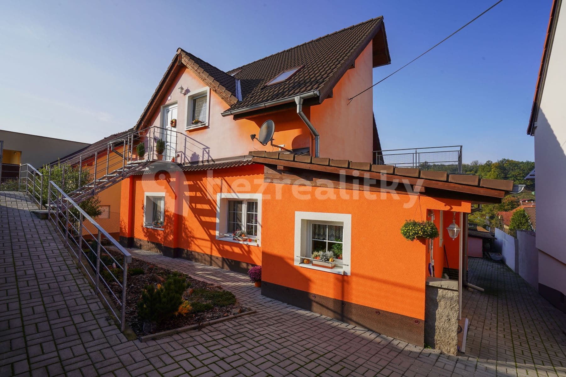 Pronájem domu 90 m², pozemek 300 m², Náves, Úholičky, Středočeský kraj Pronájem domu 90 m², pozemek 300 m², Náves, Úholičky, Středočeský kraj