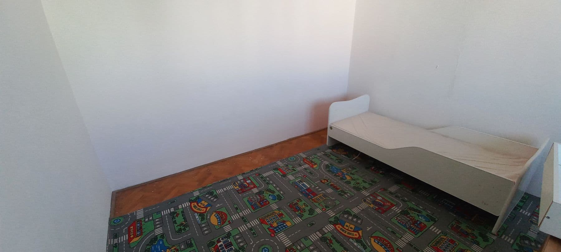 Pronájem bytu 2+1 50 m², Roudenská, České Budějovice, Jihočeský kraj Pronájem bytu 2+1 50 m², Roudenská, České Budějovice, Jihočeský kraj