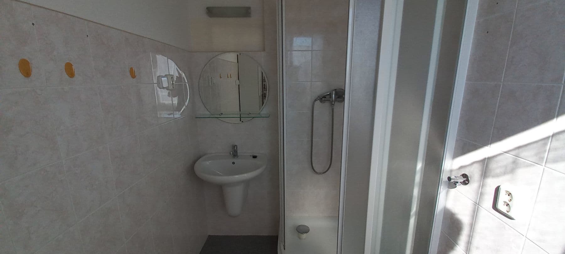 Pronájem bytu 2+1 50 m², Roudenská, České Budějovice, Jihočeský kraj Pronájem bytu 2+1 50 m², Roudenská, České Budějovice, Jihočeský kraj