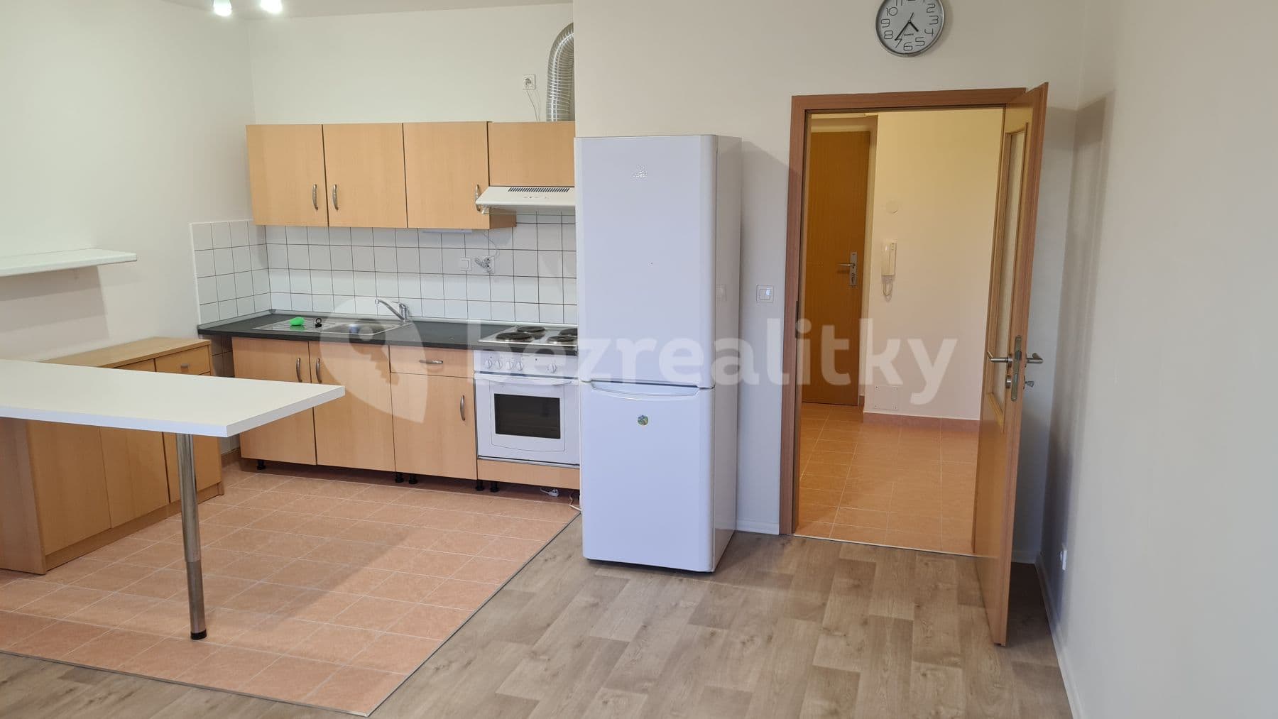 Pronájem bytu 1+kk 30 m², Boloňská, Praha, Praha Pronájem bytu 1+kk 30 m², Boloňská, Praha, Praha