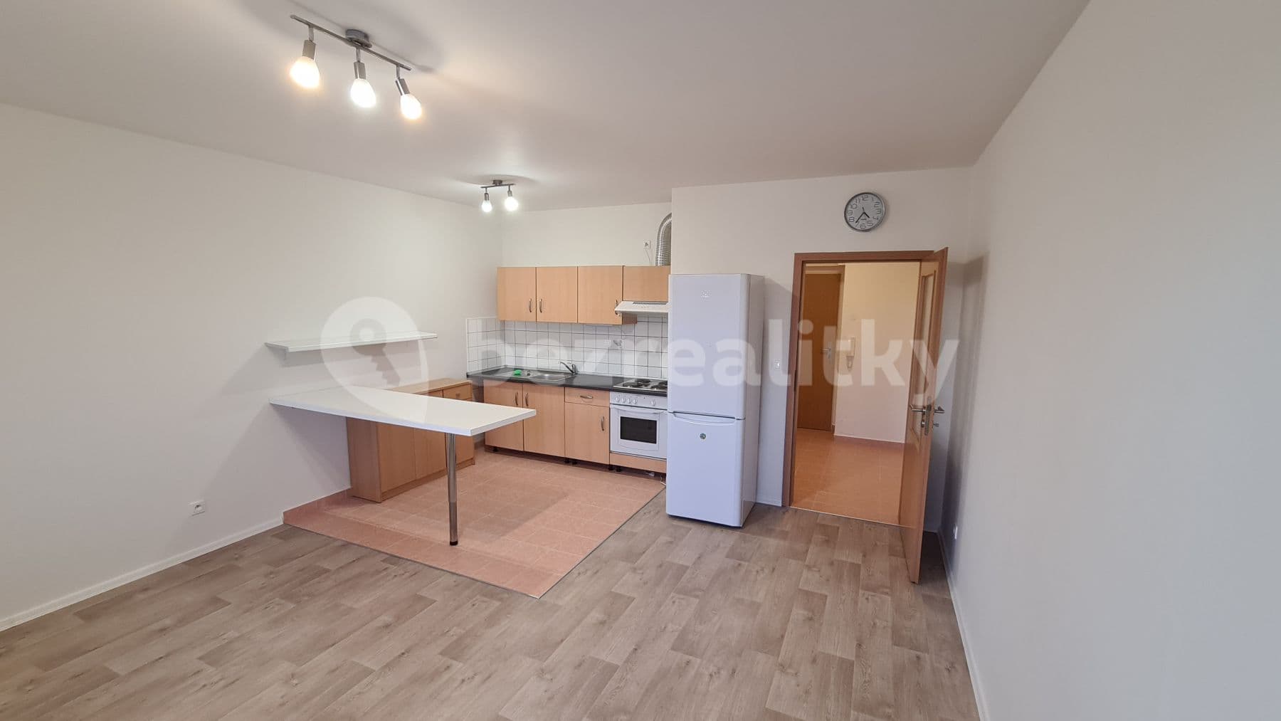 Pronájem bytu 1+kk 30 m², Boloňská, Praha, Praha Pronájem bytu 1+kk 30 m², Boloňská, Praha, Praha