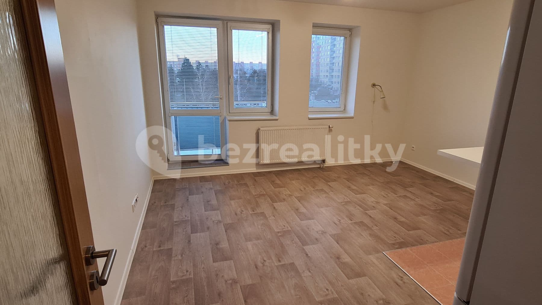 Pronájem bytu 1+kk 30 m², Boloňská, Praha, Praha Pronájem bytu 1+kk 30 m², Boloňská, Praha, Praha