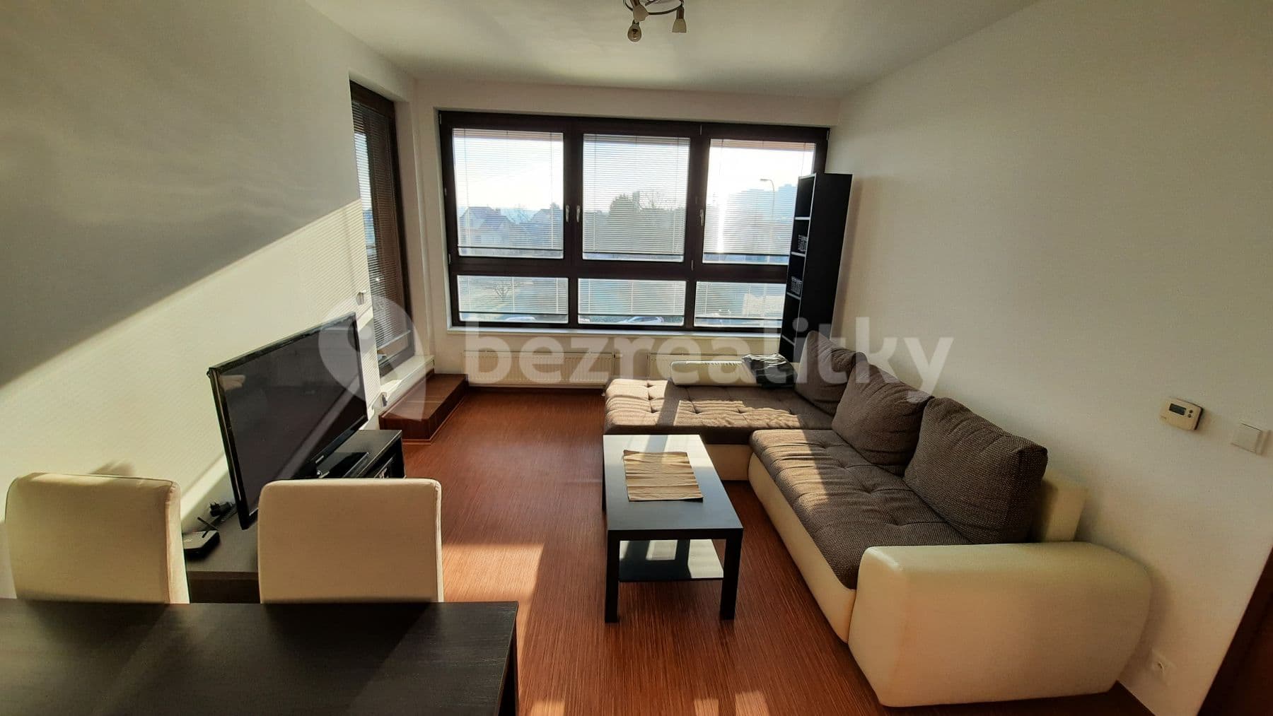 Pronájem bytu 2+kk 47 m², Jeremiášova, Praha, Praha Pronájem bytu 2+kk 47 m², Jeremiášova, Praha, Praha