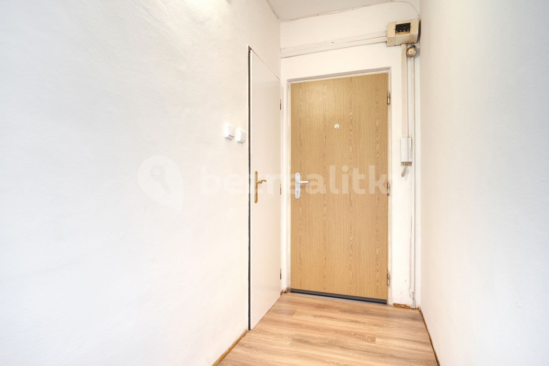 Pronájem bytu 2+1 61 m², Barvy, Brno, Jihomoravský kraj Pronájem bytu 2+1 61 m², Barvy, Brno, Jihomoravský kraj