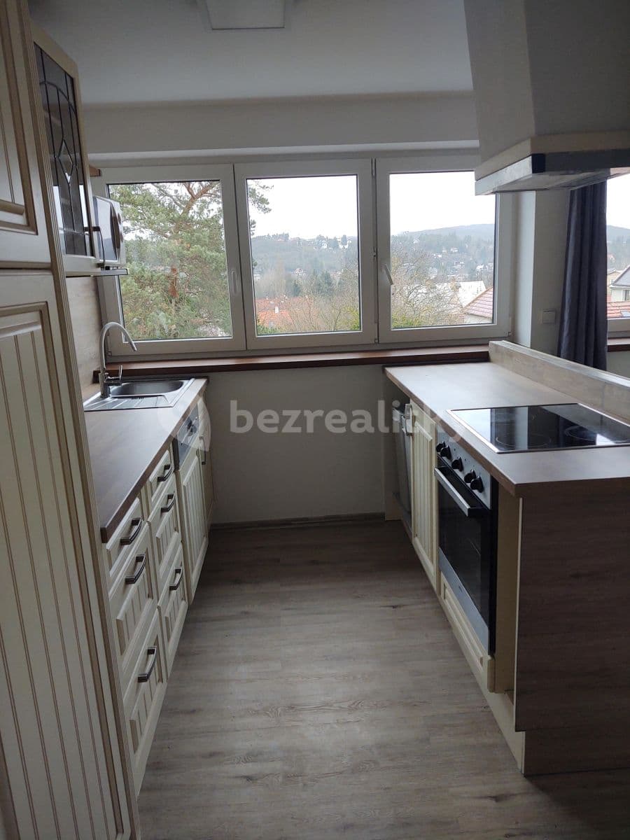 Pronájem bytu 3+kk 90 m², Komenského, Řevnice, Středočeský kraj Pronájem bytu 3+kk 90 m², Komenského, Řevnice, Středočeský kraj