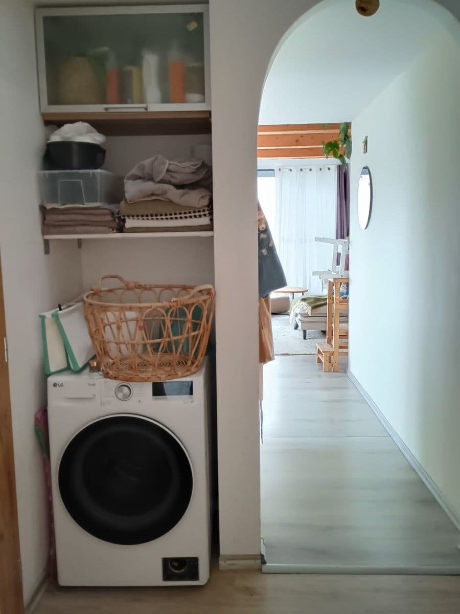 Pronájem bytu 3+kk 90 m², Komenského, Řevnice, Středočeský kraj Pronájem bytu 3+kk 90 m², Komenského, Řevnice, Středočeský kraj