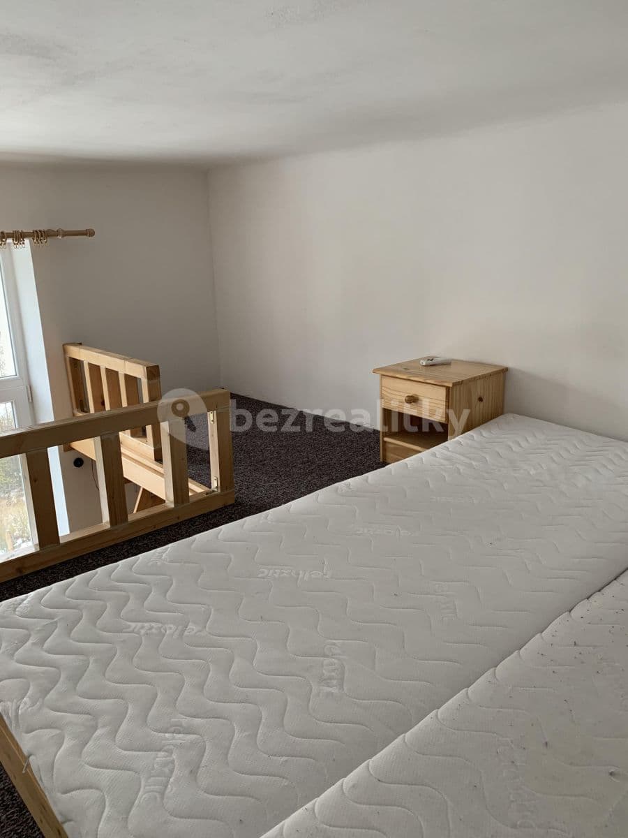 Pronájem bytu 1+1 45 m², Pod Rozhlednou, Jihlava, Kraj Vysočina Pronájem bytu 1+1 45 m², Pod Rozhlednou, Jihlava, Kraj Vysočina