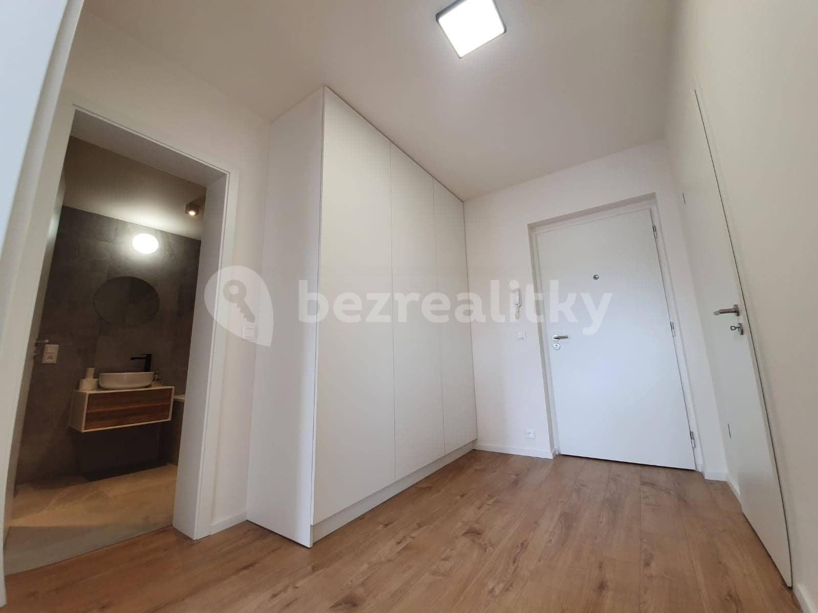 Pronájem bytu 2+kk 62 m², Duslova, Beroun, Středočeský kraj Pronájem bytu 2+kk 62 m², Duslova, Beroun, Středočeský kraj
