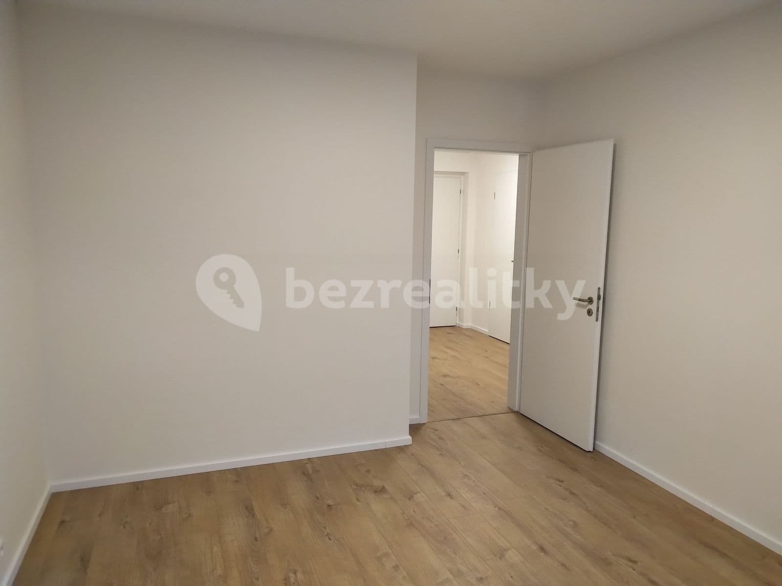 Pronájem bytu 2+kk 62 m², Duslova, Beroun, Středočeský kraj Pronájem bytu 2+kk 62 m², Duslova, Beroun, Středočeský kraj