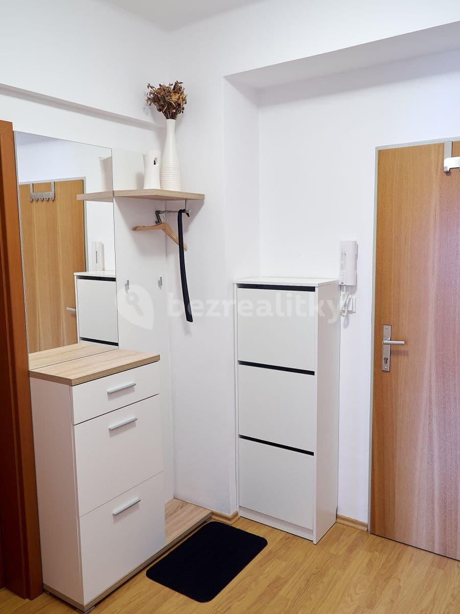 Pronájem bytu 2+kk 40 m², Luštěnická, Praha, Praha Pronájem bytu 2+kk 40 m², Luštěnická, Praha, Praha
