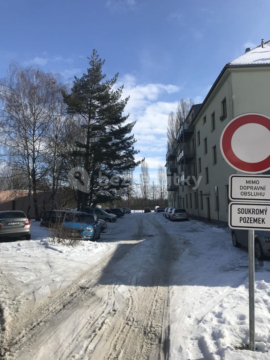 Pronájem bytu 2+kk 40 m², Luštěnická, Praha, Praha Pronájem bytu 2+kk 40 m², Luštěnická, Praha, Praha