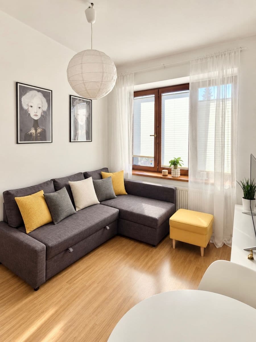 Pronájem bytu 2+kk 40 m², Luštěnická, Praha, Praha Pronájem bytu 2+kk 40 m², Luštěnická, Praha, Praha