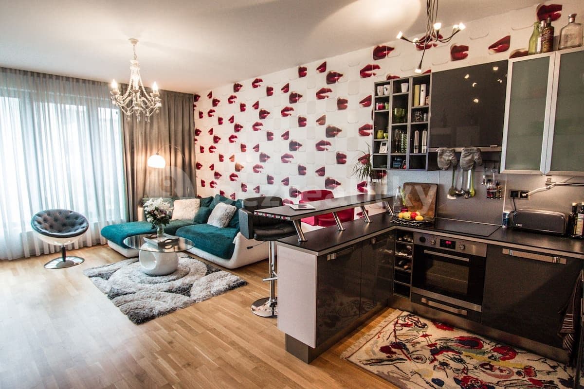 Pronájem bytu 2+kk 69 m², Korunní, Praha, Praha Pronájem bytu 2+kk 69 m², Korunní, Praha, Praha