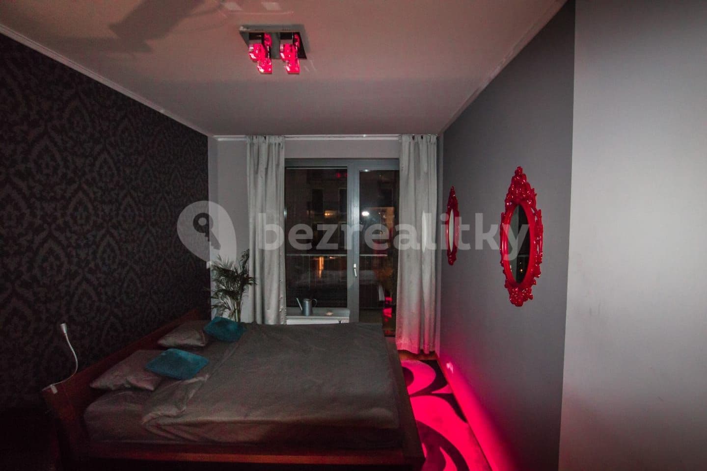 Pronájem bytu 2+kk 69 m², Korunní, Praha, Praha Pronájem bytu 2+kk 69 m², Korunní, Praha, Praha