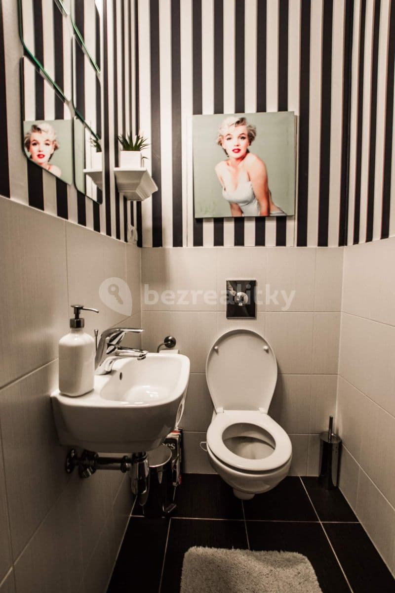 Pronájem bytu 2+kk 69 m², Korunní, Praha, Praha Pronájem bytu 2+kk 69 m², Korunní, Praha, Praha