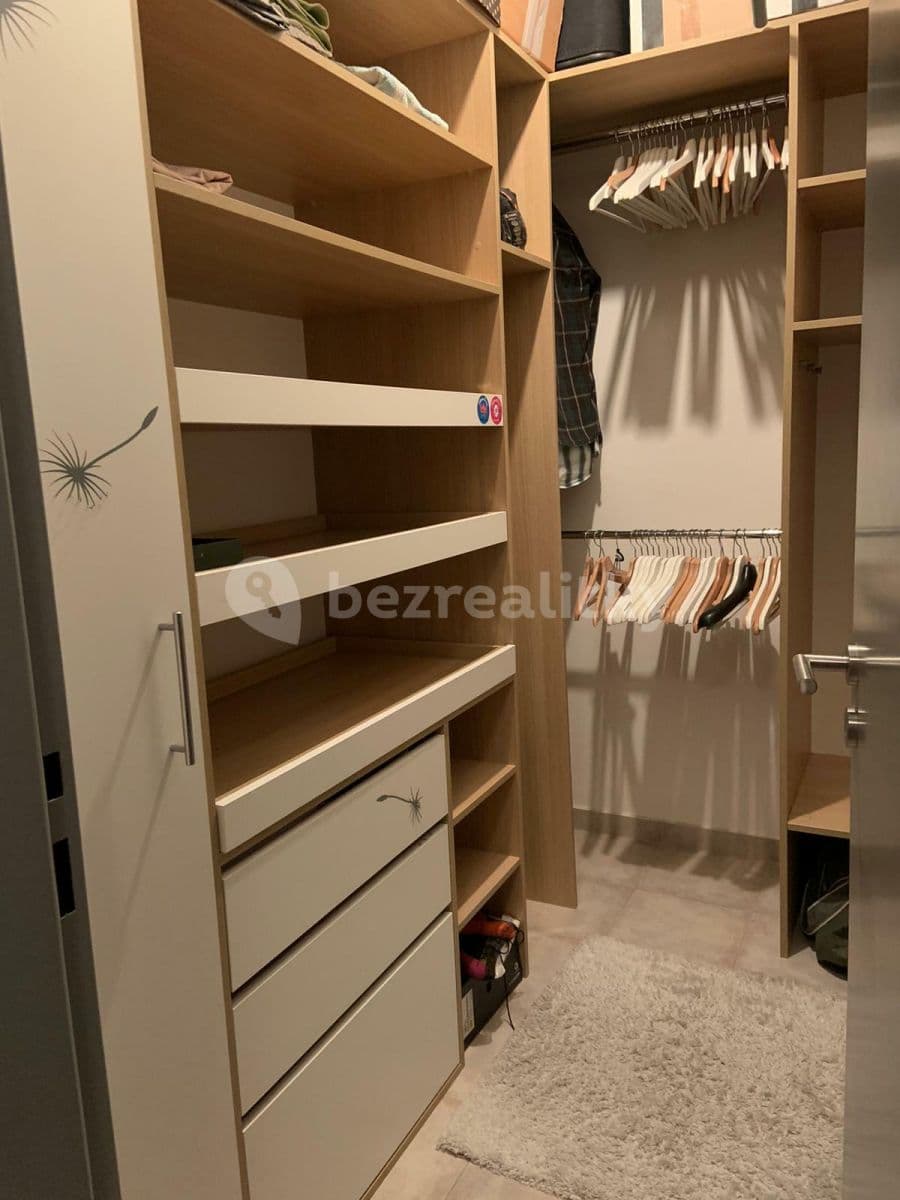 Pronájem bytu 2+kk 69 m², Korunní, Praha, Praha Pronájem bytu 2+kk 69 m², Korunní, Praha, Praha