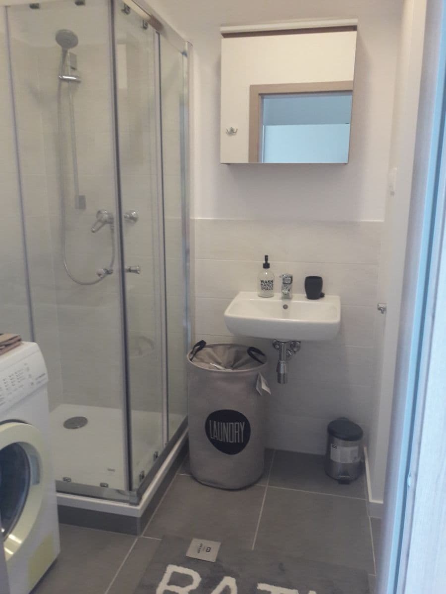 Pronájem bytu 1+1 31 m², Zuzany Chalupovej, Petržalka, Bratislavský kraj Pronájem bytu 1+1 31 m², Zuzany Chalupovej, Petržalka, Bratislavský kraj