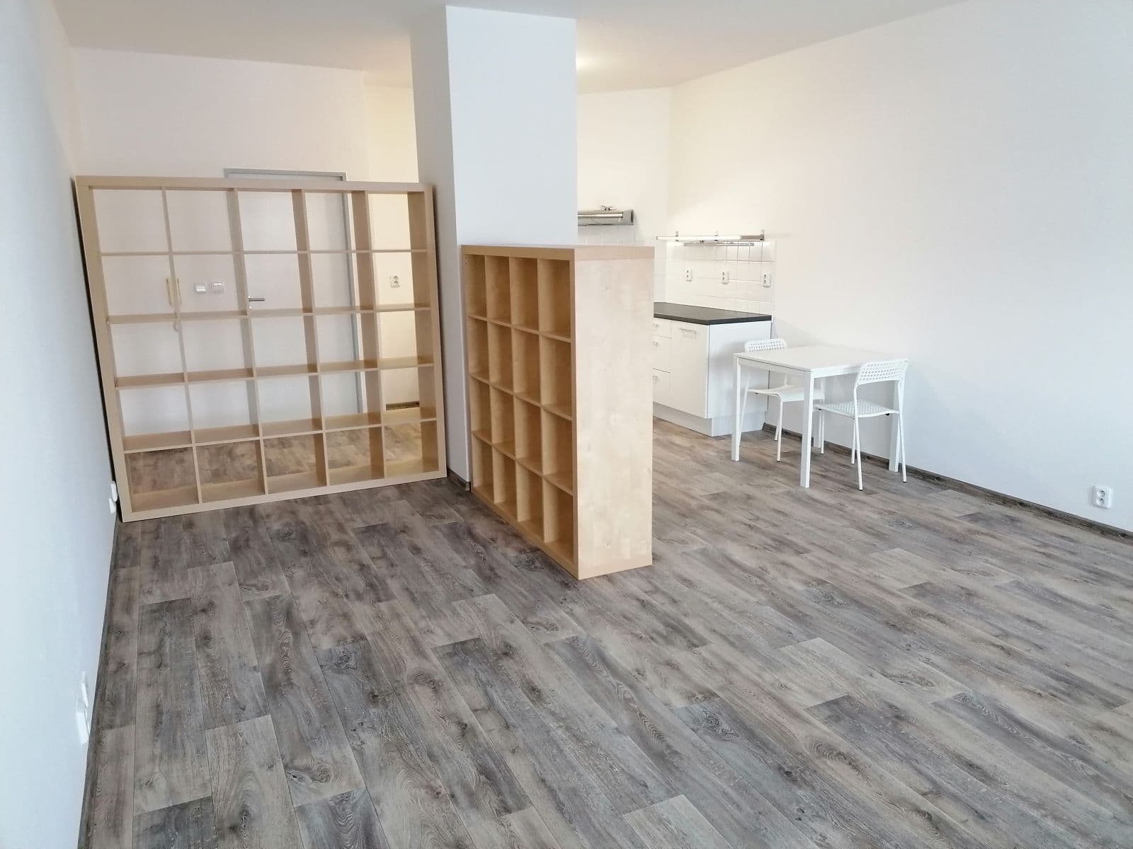 Pronájem bytu 1+kk 45 m², Podlesí IV, Zlín, Zlínský kraj Pronájem bytu 1+kk 45 m², Podlesí IV, Zlín, Zlínský kraj
