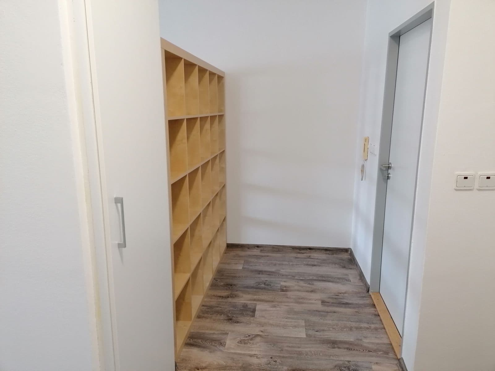 Pronájem bytu 1+kk 45 m², Podlesí IV, Zlín, Zlínský kraj Pronájem bytu 1+kk 45 m², Podlesí IV, Zlín, Zlínský kraj