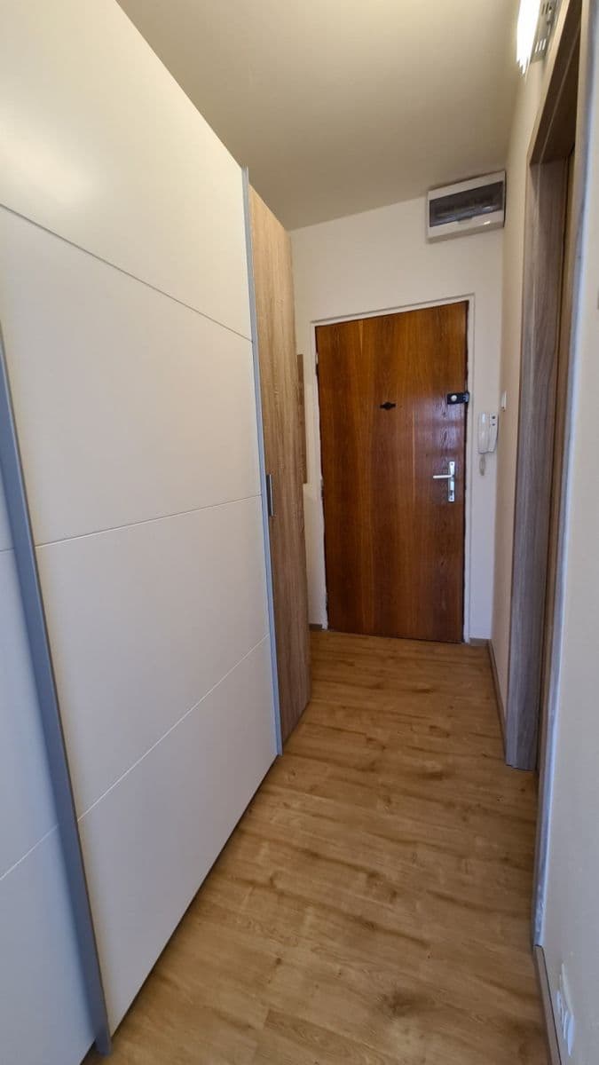 Pronájem bytu 2+kk 41 m², Šimůnkova, Praha, Praha Pronájem bytu 2+kk 41 m², Šimůnkova, Praha, Praha