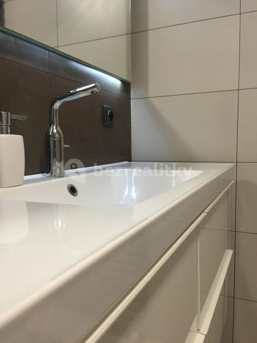 Pronájem bytu 2+kk 54 m², Lipůvka, Jihomoravský kraj Pronájem bytu 2+kk 54 m², Lipůvka, Jihomoravský kraj