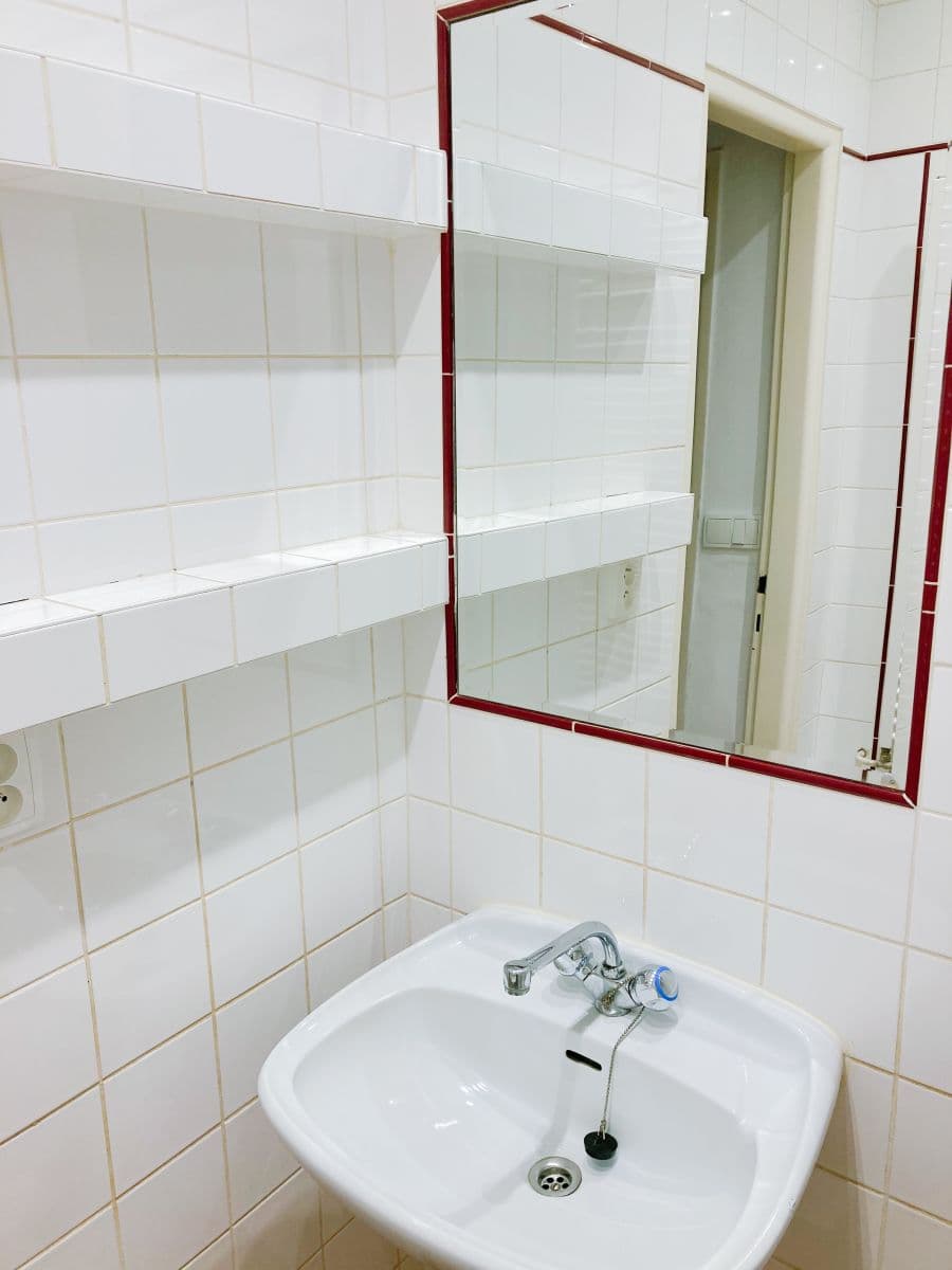 Pronájem bytu 1+kk 27 m², Na Vrstvách, Praha, Praha Pronájem bytu 1+kk 27 m², Na Vrstvách, Praha, Praha