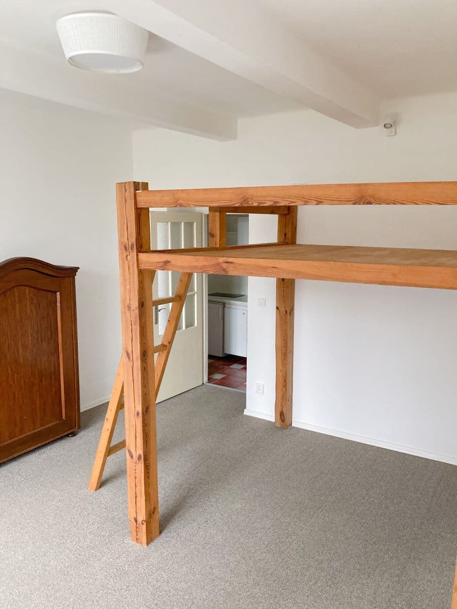 Pronájem bytu 1+kk 27 m², Na Vrstvách, Praha, Praha Pronájem bytu 1+kk 27 m², Na Vrstvách, Praha, Praha