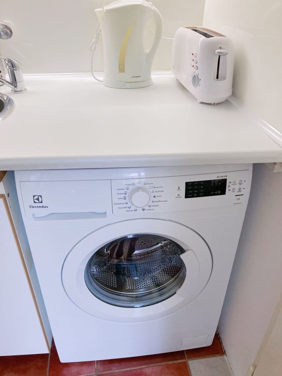 Pronájem bytu 1+kk 27 m², Na Vrstvách, Praha, Praha Pronájem bytu 1+kk 27 m², Na Vrstvách, Praha, Praha