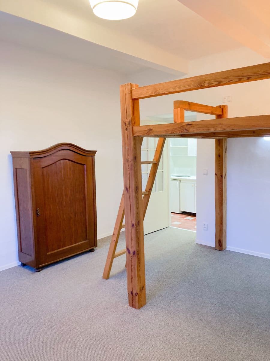 Pronájem bytu 1+kk 27 m², Na Vrstvách, Praha, Praha Pronájem bytu 1+kk 27 m², Na Vrstvách, Praha, Praha