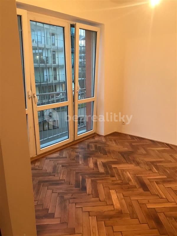 Pronájem bytu 3+1 54 m², Malešická, Praha, Praha Pronájem bytu 3+1 54 m², Malešická, Praha, Praha