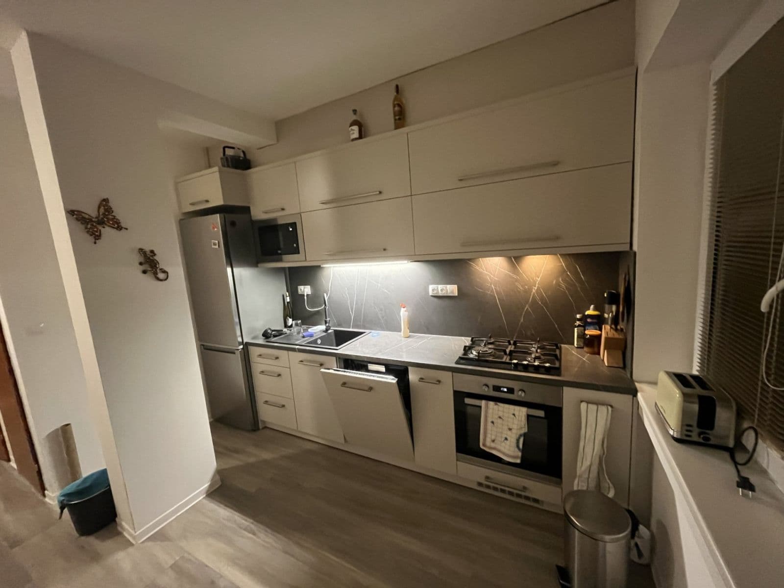 Pronájem bytu 3+1 54 m², Malešická, Praha, Praha Pronájem bytu 3+1 54 m², Malešická, Praha, Praha