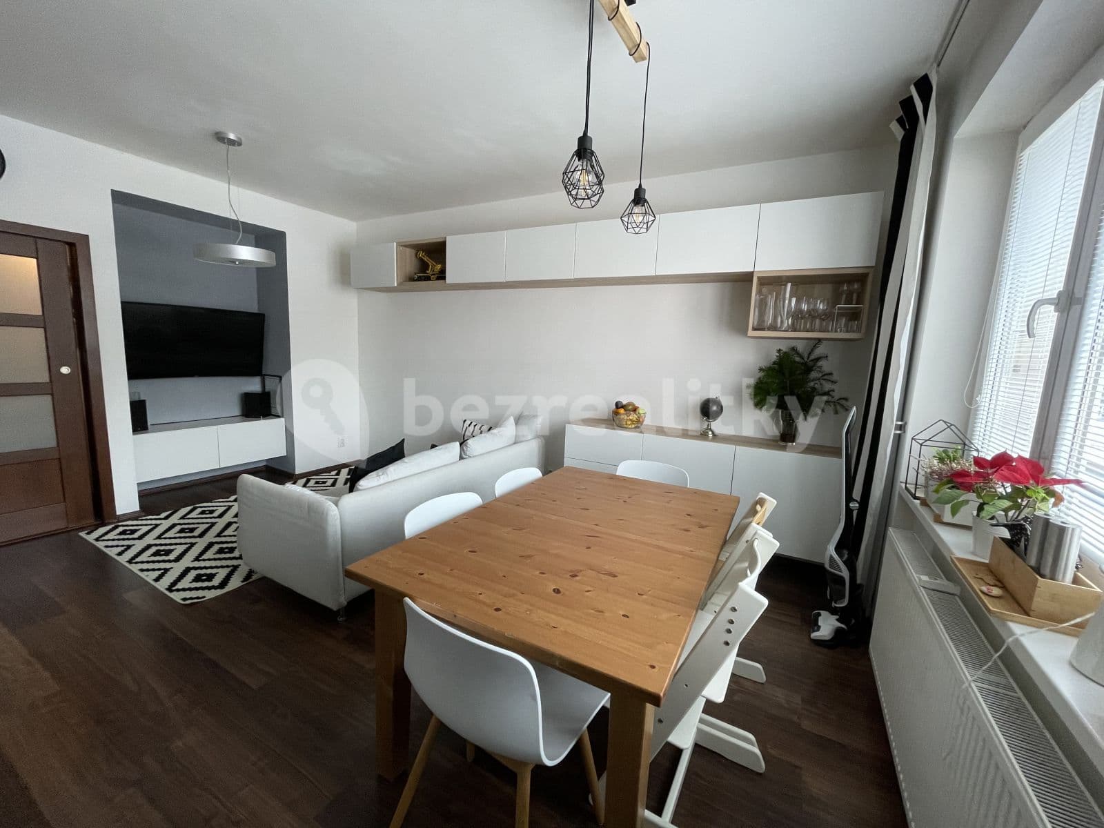 Pronájem bytu 3+kk 74 m², Jeremenkova, Praha, Praha Pronájem bytu 3+kk 74 m², Jeremenkova, Praha, Praha
