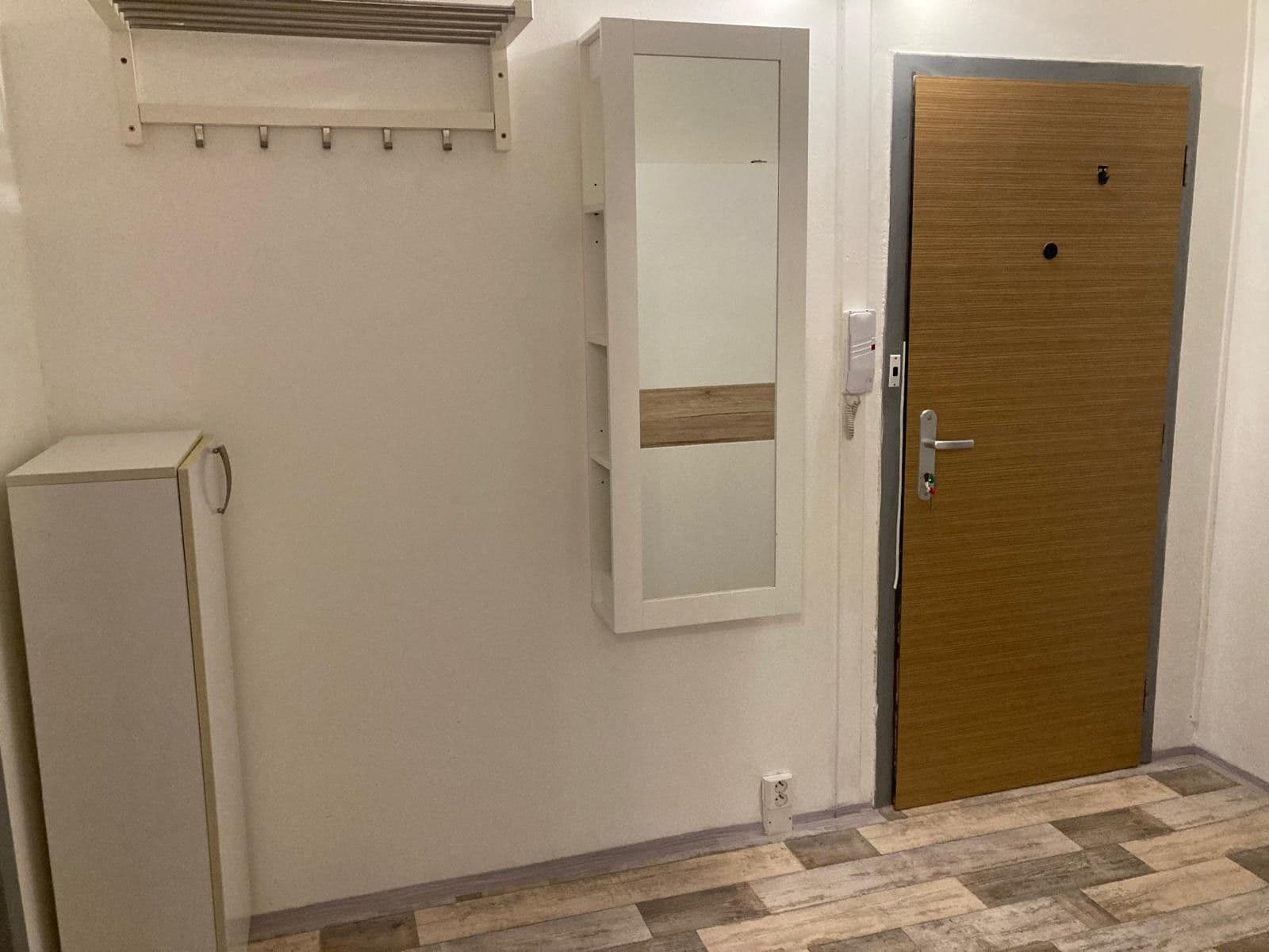 Pronájem bytu 2+kk 43 m², Mládí, Jablonec nad Nisou, Liberecký kraj Pronájem bytu 2+kk 43 m², Mládí, Jablonec nad Nisou, Liberecký kraj