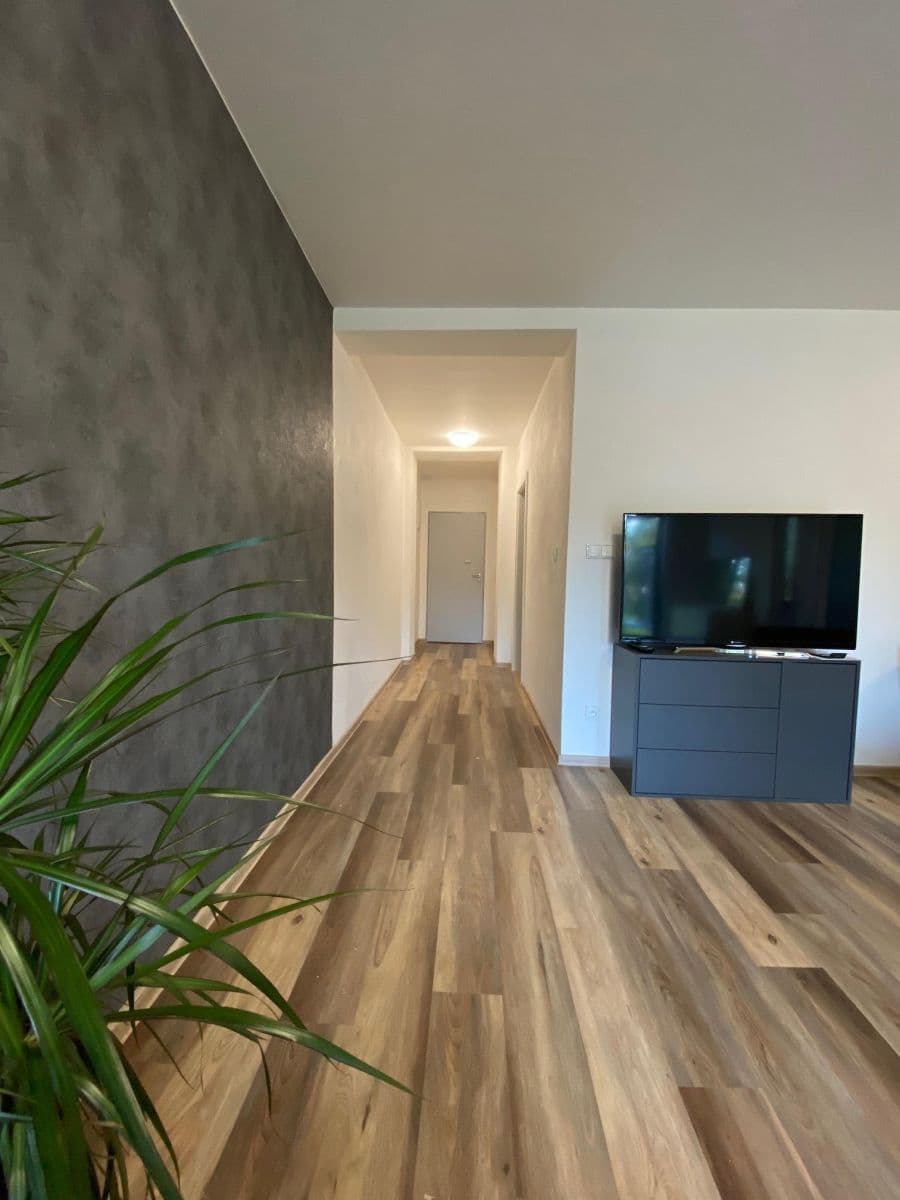 Pronájem bytu 2+kk 59 m², Nešverova, Brno, Jihomoravský kraj Pronájem bytu 2+kk 59 m², Nešverova, Brno, Jihomoravský kraj