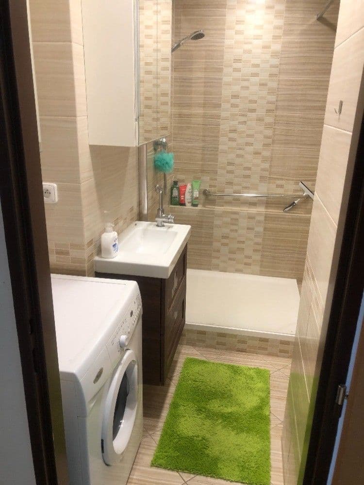 Pronájem bytu 2+1 64 m², Modenská, Karlovy Vary, Karlovarský kraj Pronájem bytu 2+1 64 m², Modenská, Karlovy Vary, Karlovarský kraj