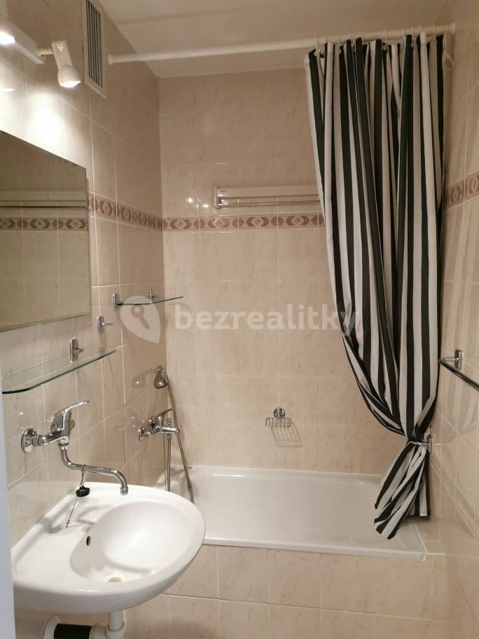 Pronájem bytu 2+kk 46 m², Roškotova, Praha, Praha Pronájem bytu 2+kk 46 m², Roškotova, Praha, Praha