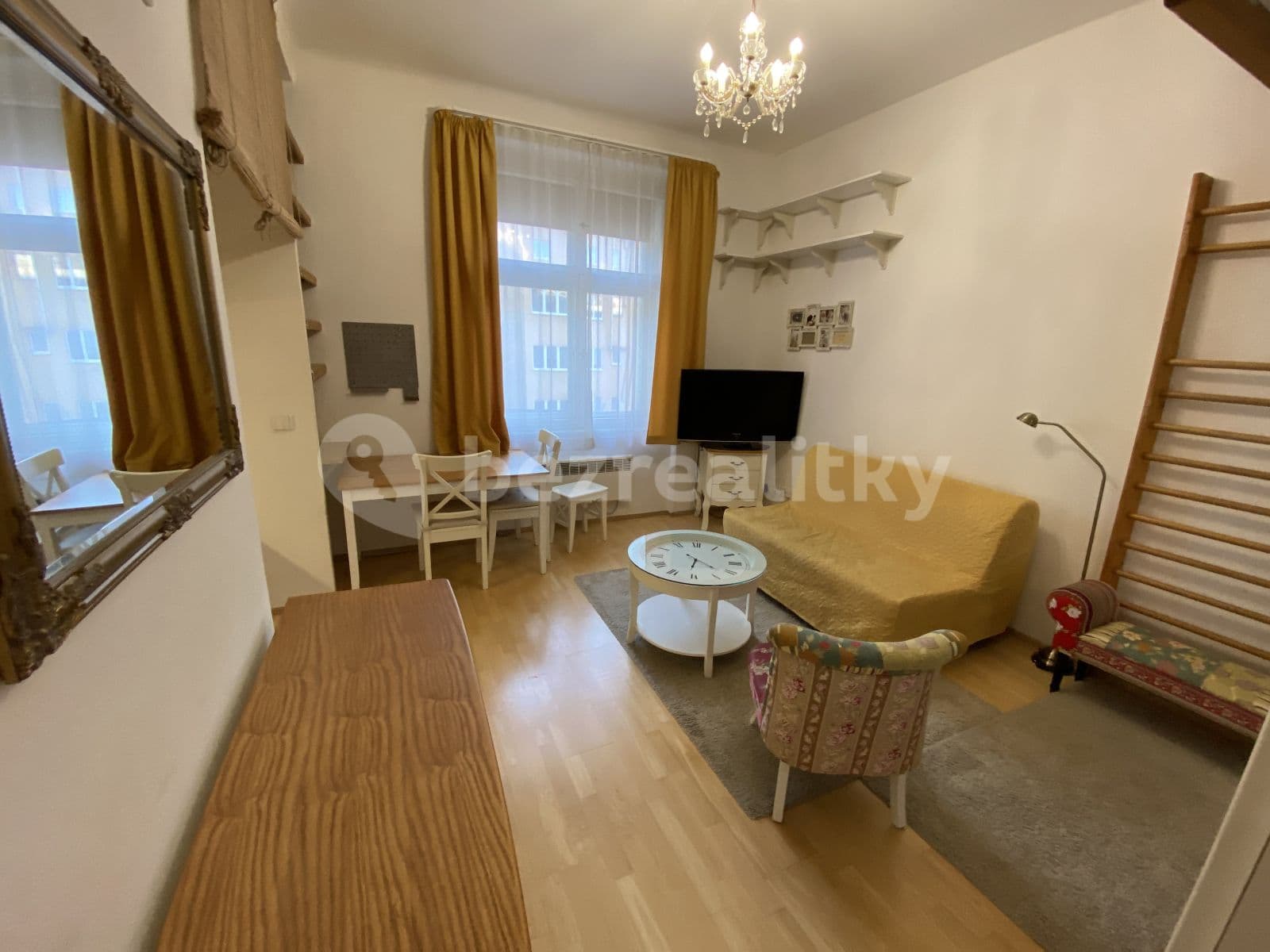 Pronájem bytu 1+kk 29 m², Slezská, Praha, Praha Pronájem bytu 1+kk 29 m², Slezská, Praha, Praha
