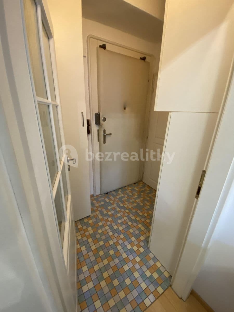 Pronájem bytu 1+kk 29 m², Slezská, Praha, Praha Pronájem bytu 1+kk 29 m², Slezská, Praha, Praha