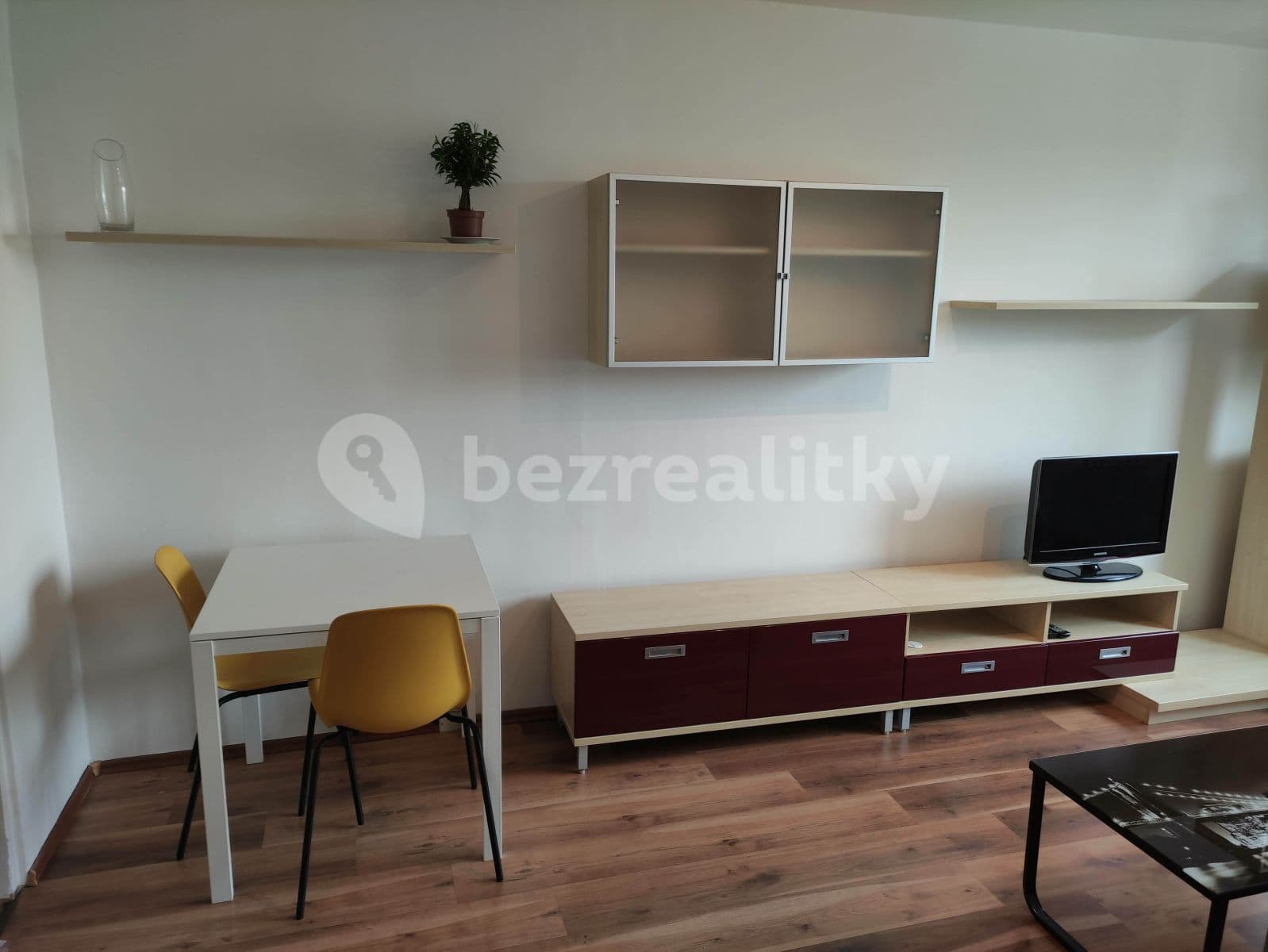 Pronájem bytu 2+kk 45 m², Ohradní, Praha, Praha Pronájem bytu 2+kk 45 m², Ohradní, Praha, Praha