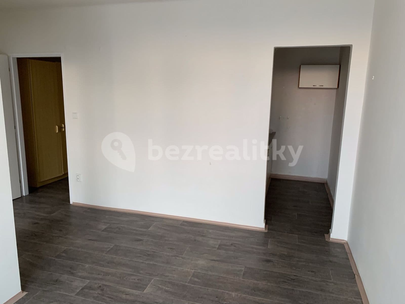 Pronájem bytu 1+1 35 m², Třída Míru, Beroun, Středočeský kraj Pronájem bytu 1+1 35 m², Třída Míru, Beroun, Středočeský kraj