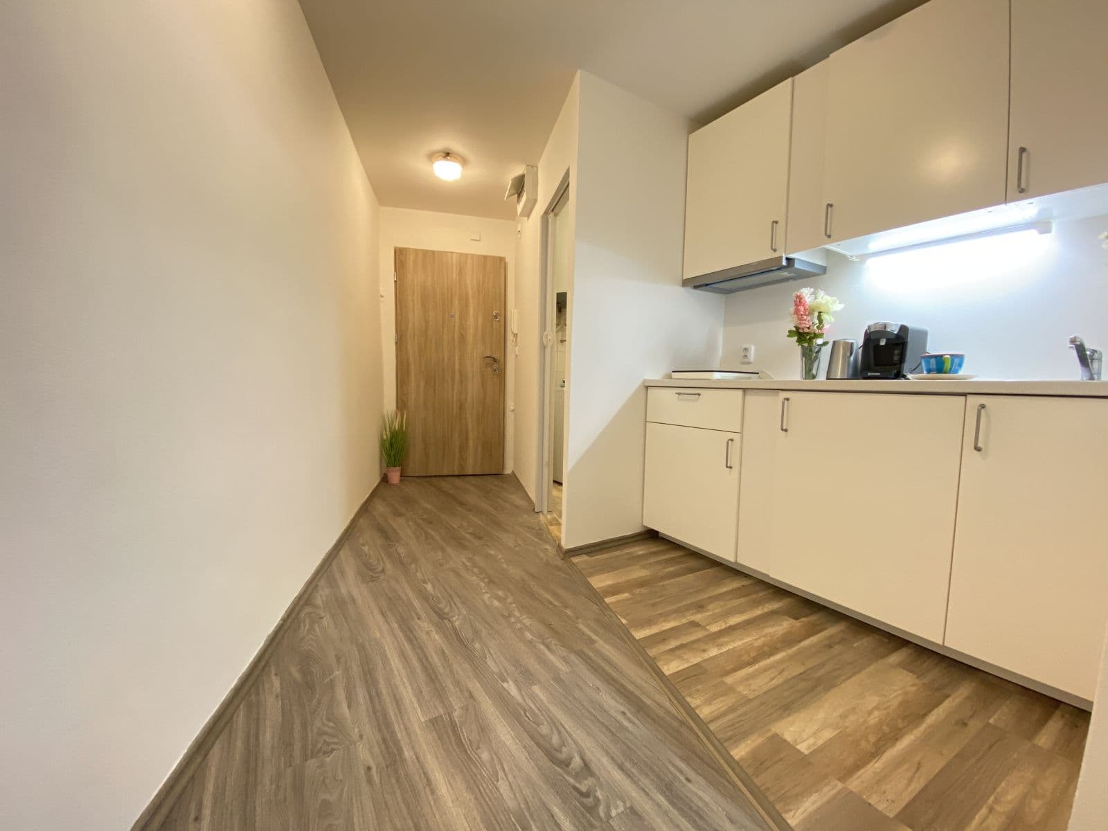 Pronájem bytu 2+1 44 m², Ruská, Praha, Praha Pronájem bytu 2+1 44 m², Ruská, Praha, Praha