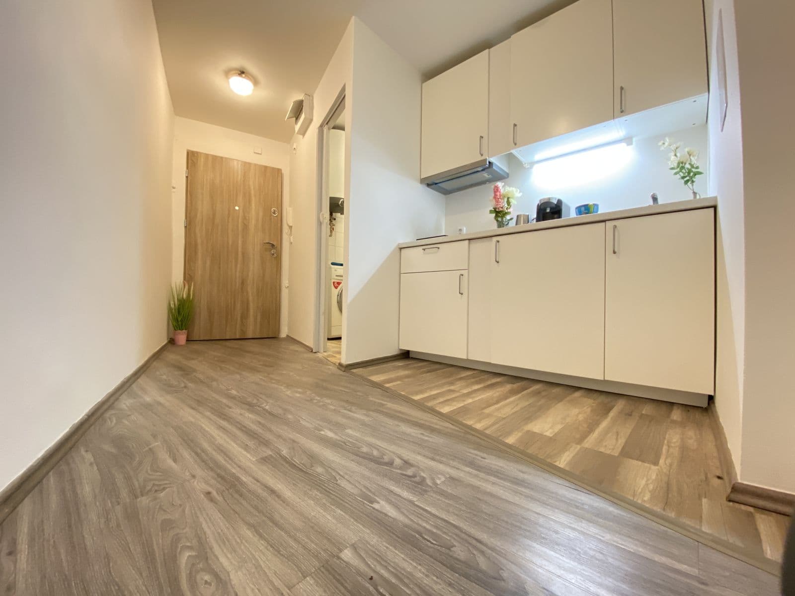 Pronájem bytu 2+1 44 m², Ruská, Praha, Praha Pronájem bytu 2+1 44 m², Ruská, Praha, Praha